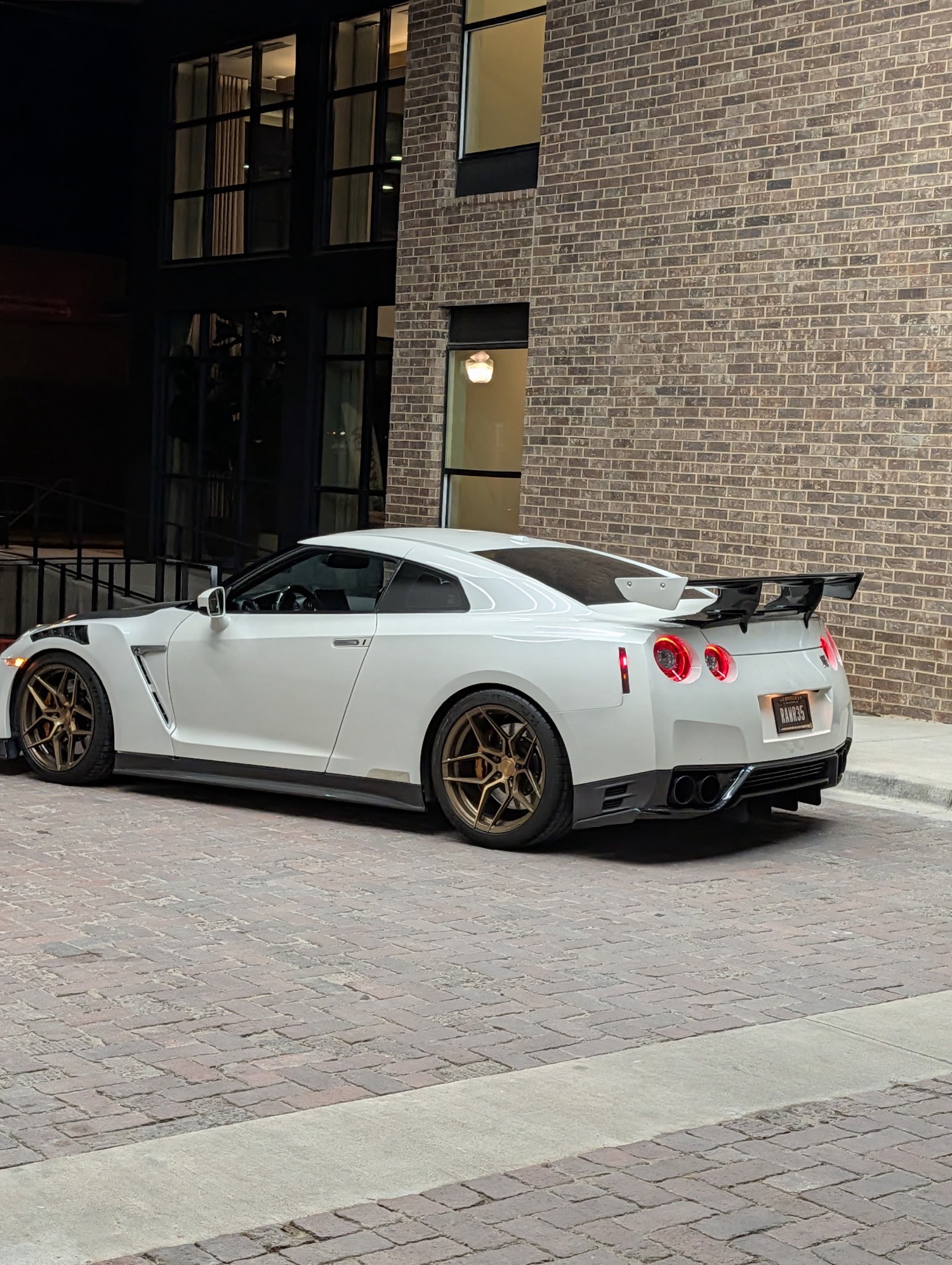 R35 rear three-quarter